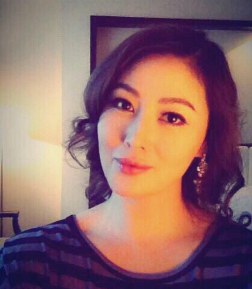 这一年,在好友李强朋友的介绍下,王思懿认识了苏远.