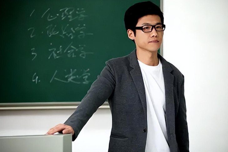 回顾王骁母亲是影后王馥荔父亲是舞台剧导演能走红全靠自己