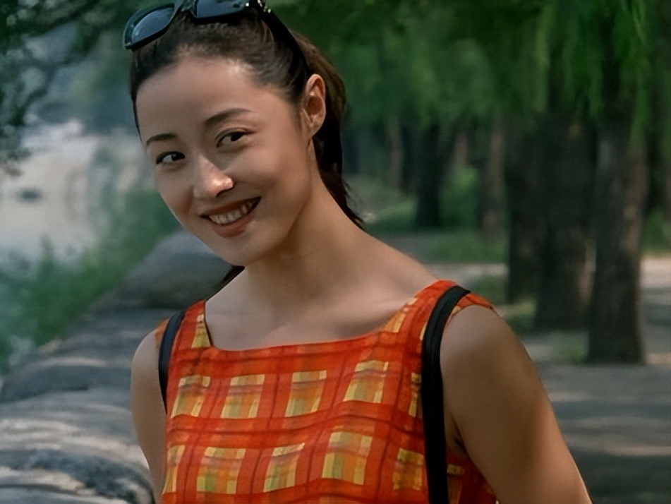 回顾刘蓓婚姻坎坷三婚再嫁第一任丈夫继子是当红小生张若昀