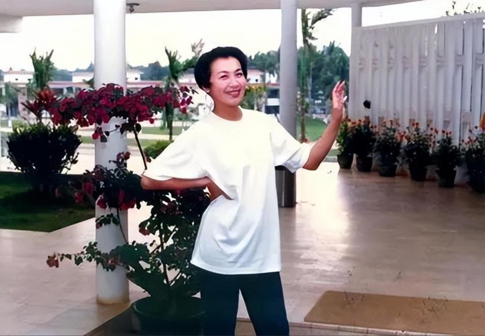 回顾李媛媛:为保孩子拒绝治病,去世多年,丈夫杨诚的爱让人泪目