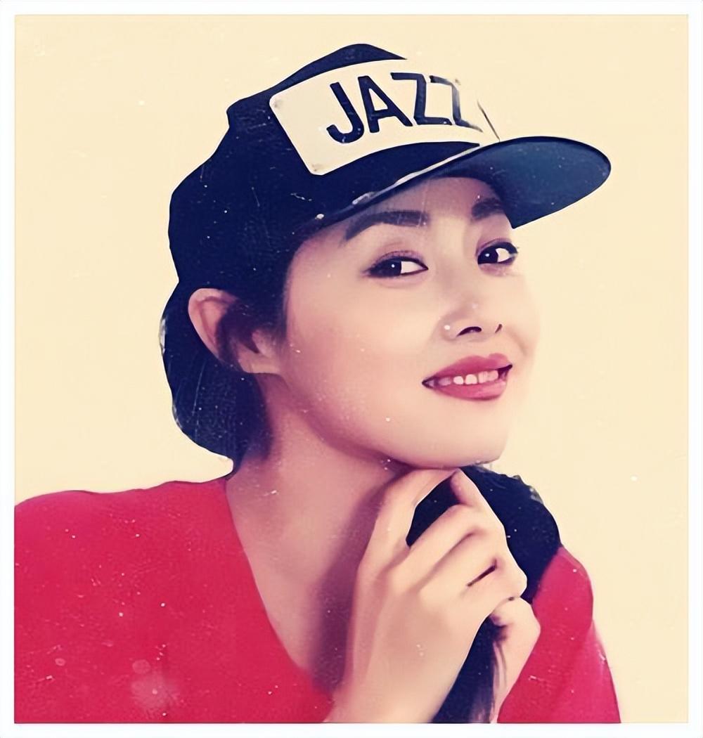 回顾刘蓓婚姻坎坷三婚再嫁第一任丈夫继子是当红小生张若昀