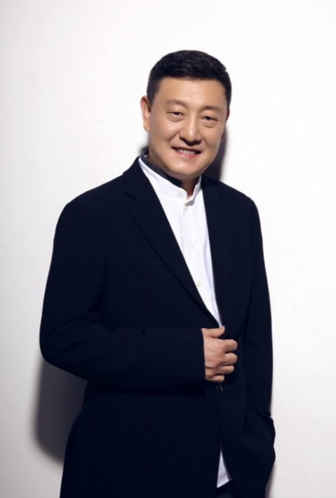 回顾韩磊:苦追小16岁"蒙古花"王燕,39岁得偿所愿,结婚16年似初恋