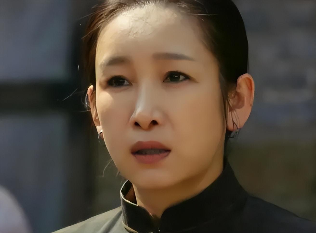 僵硬肿胀,审美降级,演技再好也白搭