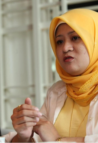 2003年马来西亚28岁少妇晚宴后离奇失踪再发现时已成黑炭