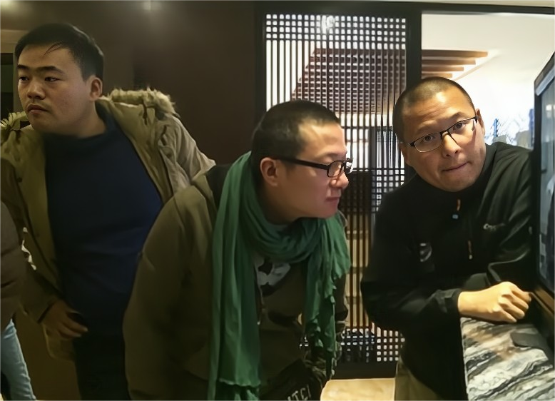 回顾曾剑娶演员妻子梅婷婚后生一儿一女一家四口幸福甜蜜