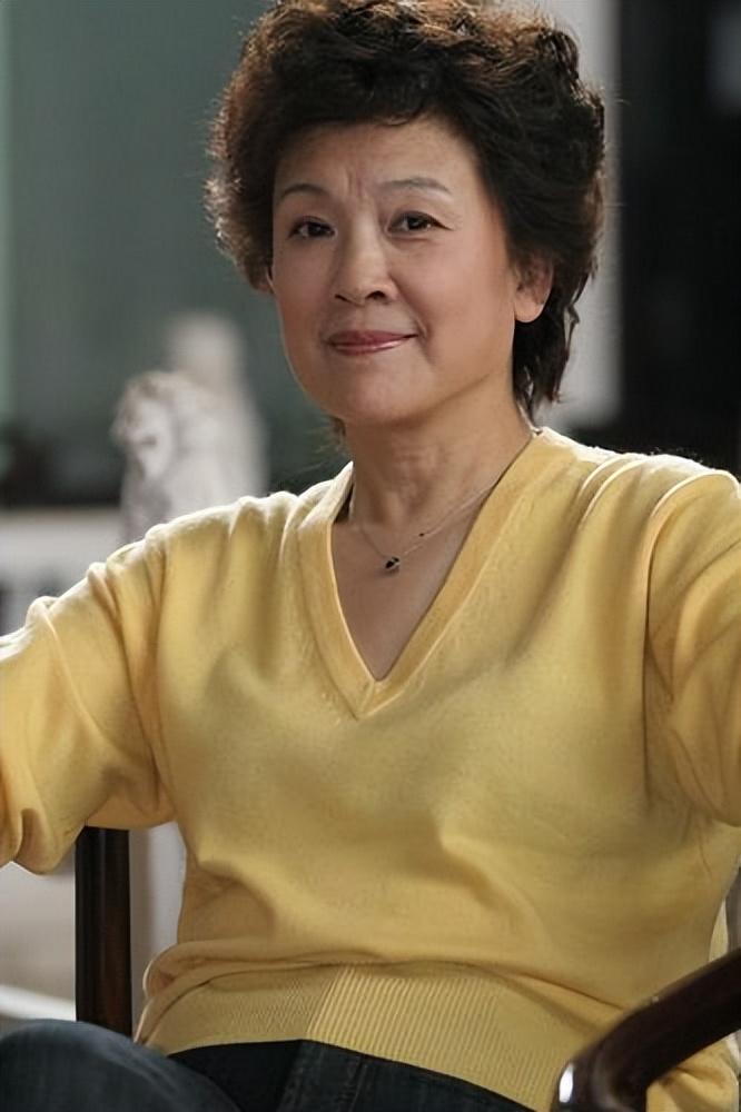 由于父母忙,宋春丽侄子宋楚炎可以说是在她家长大的.