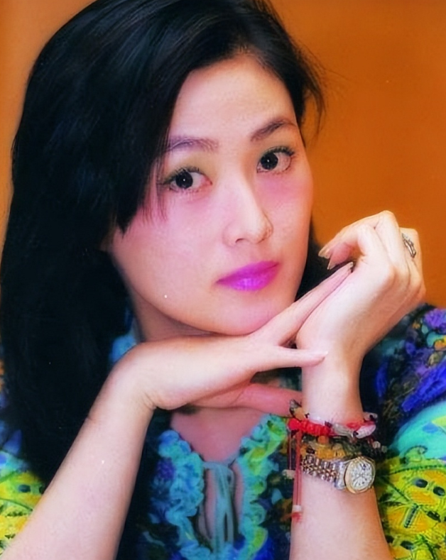 回顾王思懿26岁靠潘金莲爆红闪婚又闪离如今过得还好吗