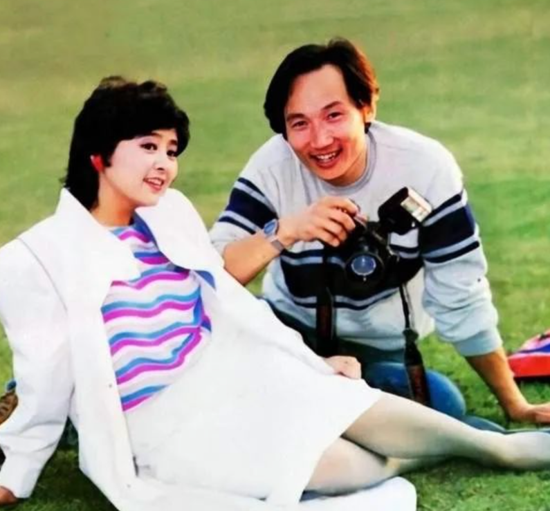 回顾张瑜靠庐山恋一举成名为事业放弃丈夫今66岁无子女