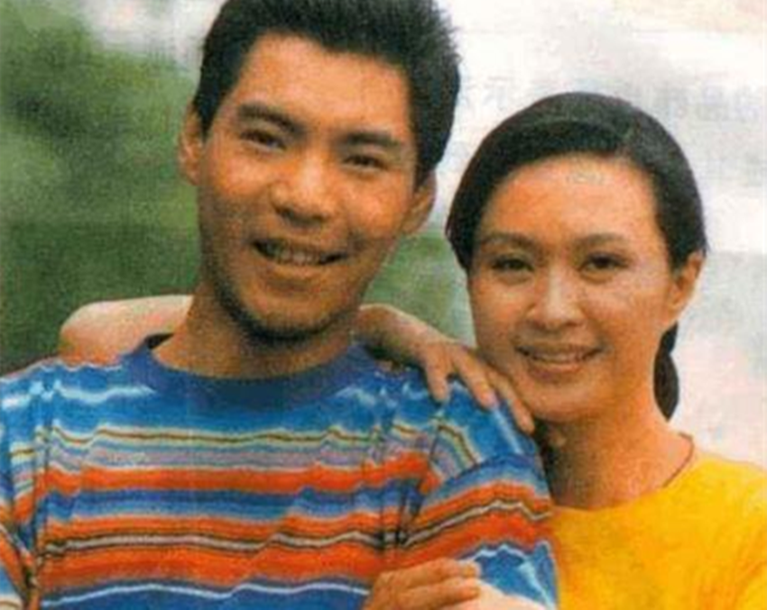 回顾方舒捧红屠洪刚后被抛弃独自抚养两个女儿20年女儿成骄傲