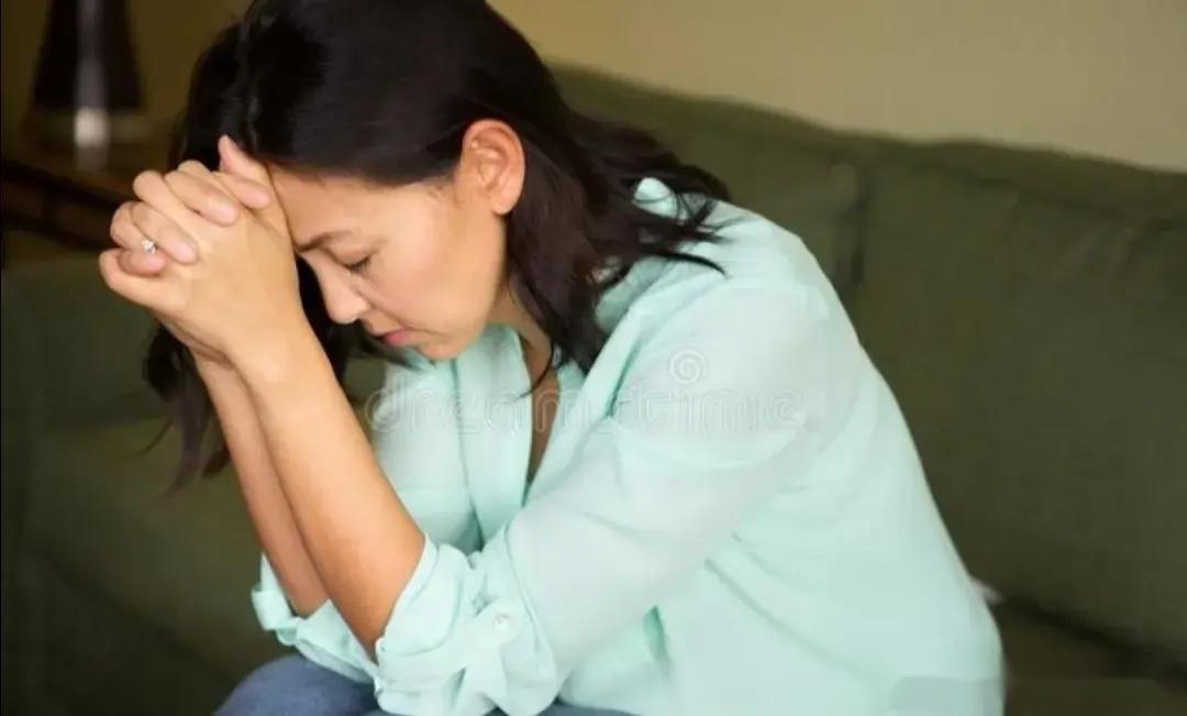 孩子也不敢跟我要钱,这两天放学一直哭,我就想着先来借点钱,周转一下.