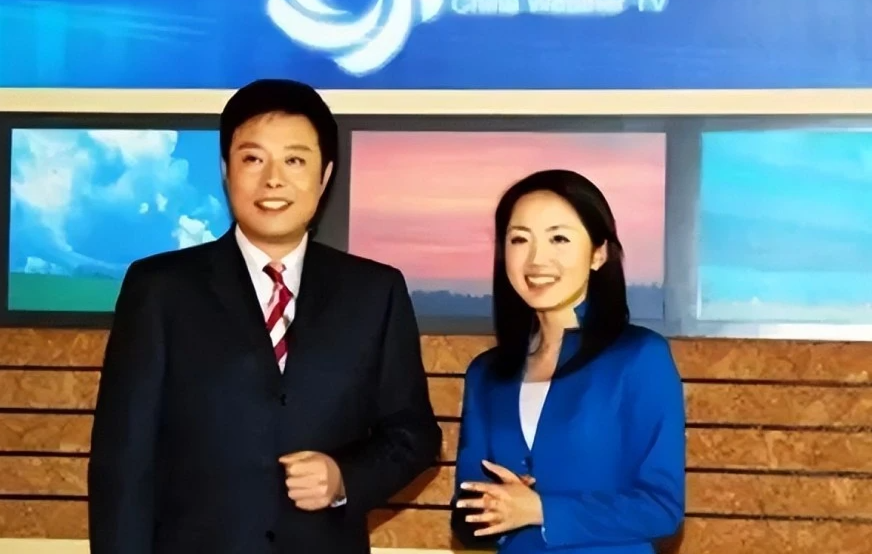 回顾央视气象小姐杨丹为事业丁克15年婆婆用妙计让她有了孩子