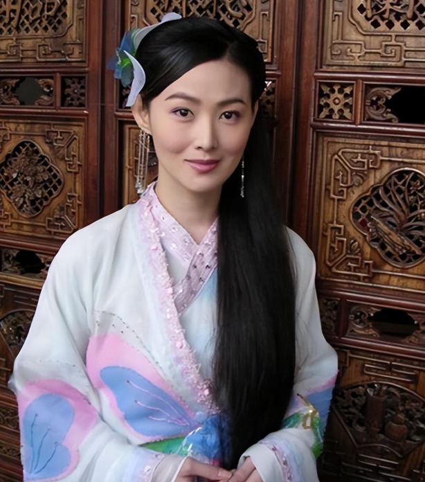 回顾王思懿26岁靠潘金莲爆红闪婚又闪离如今过得还好吗