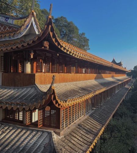 鼓山风景区─800米>福州鼓山相怀梅园─180米>梅里景区─2.