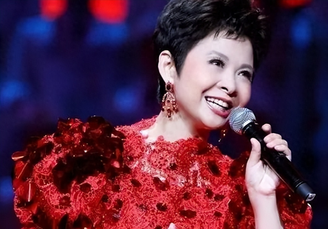 揭秘歌唱家董文华退圈背后的真相