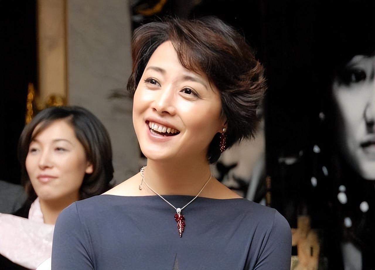 回顾刘蓓婚姻坎坷三婚再嫁第一任丈夫继子是当红小生张若昀