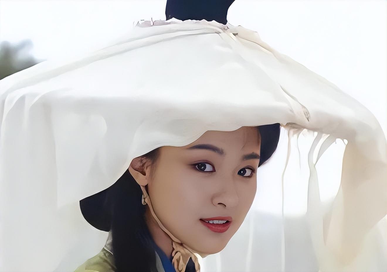 回顾任泉李冰冰不是我们班最漂亮的但她有张照片特吸引导演