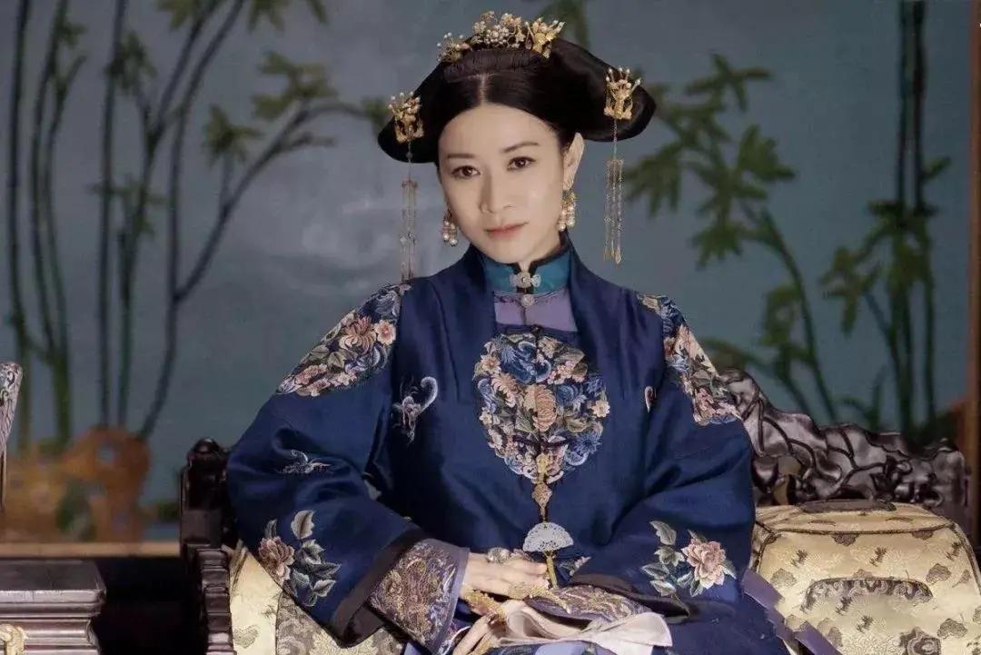爱新觉罗·颙琰皇后图片