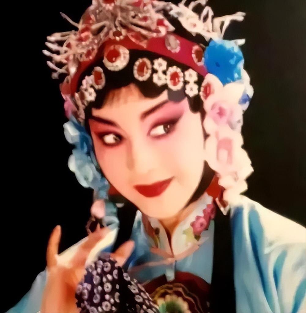 回顾魏慧丽京剧名旦出演西游记高小姐走红被杨洁导演嫌丑