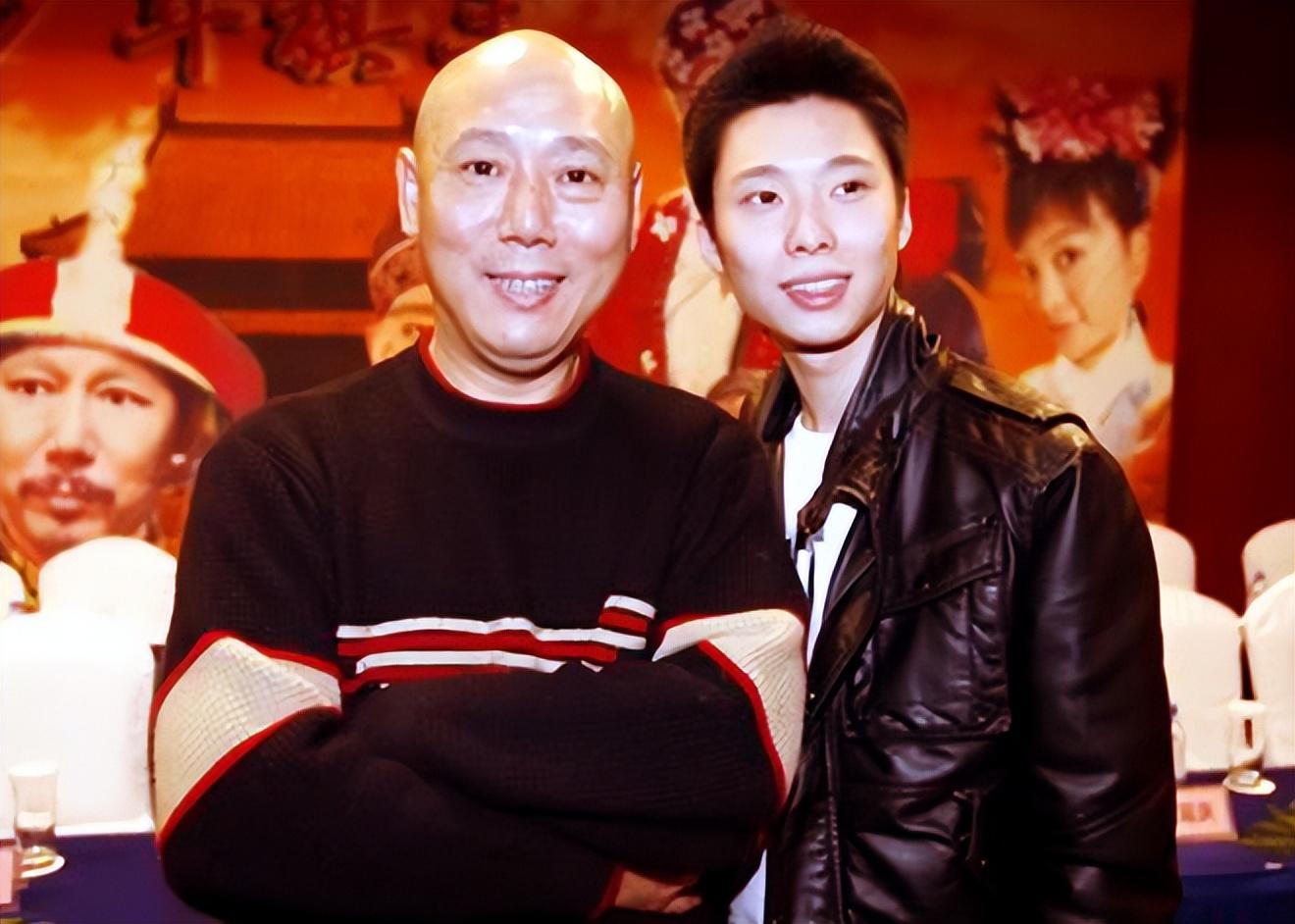 回顾李成儒娶演员恩爱多年离婚后相互成就不是夫妻也是亲人