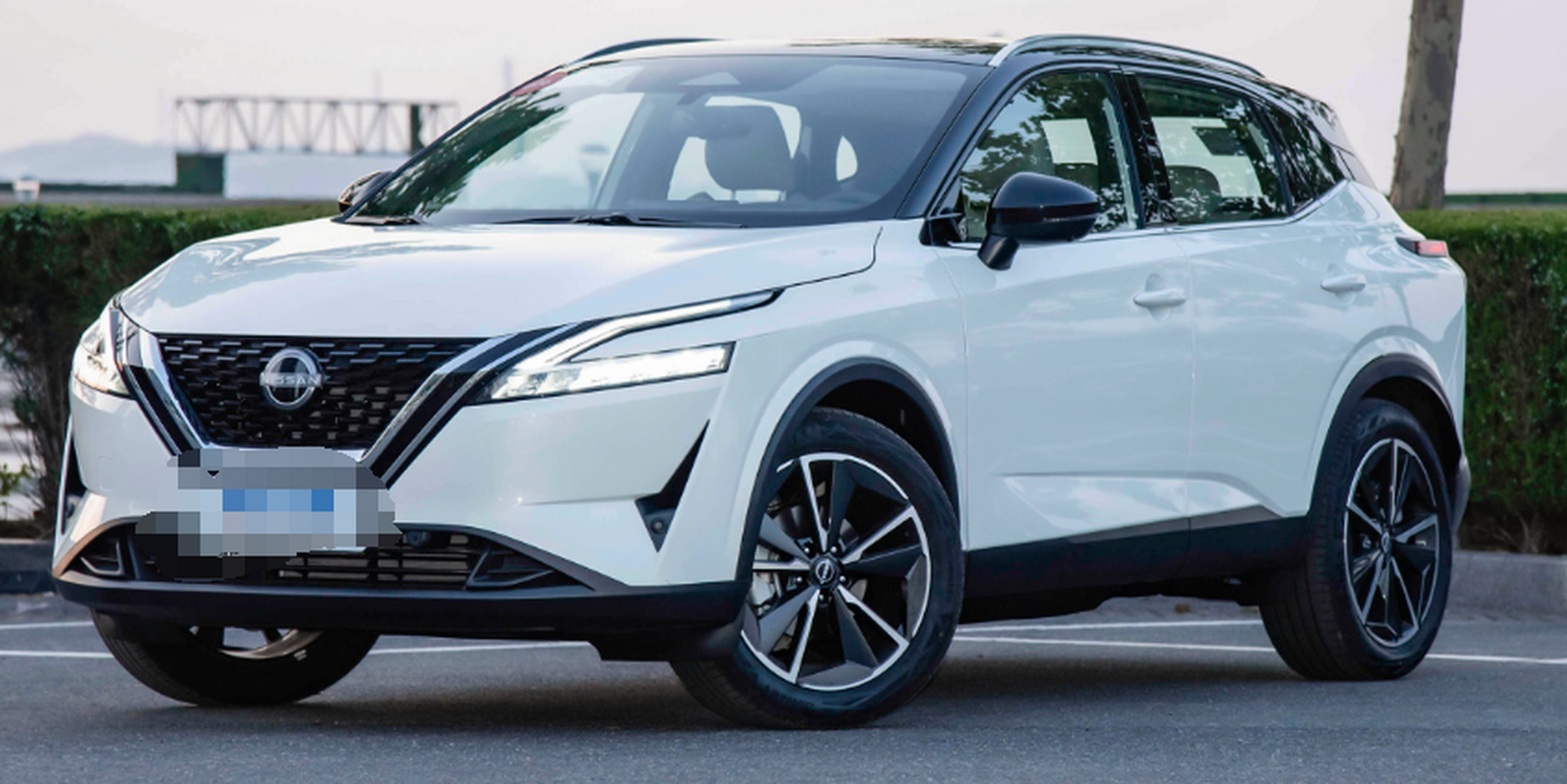 今天我要来聊聊一款看着小巧,实则大有乾坤的suv——东风日产逍客!