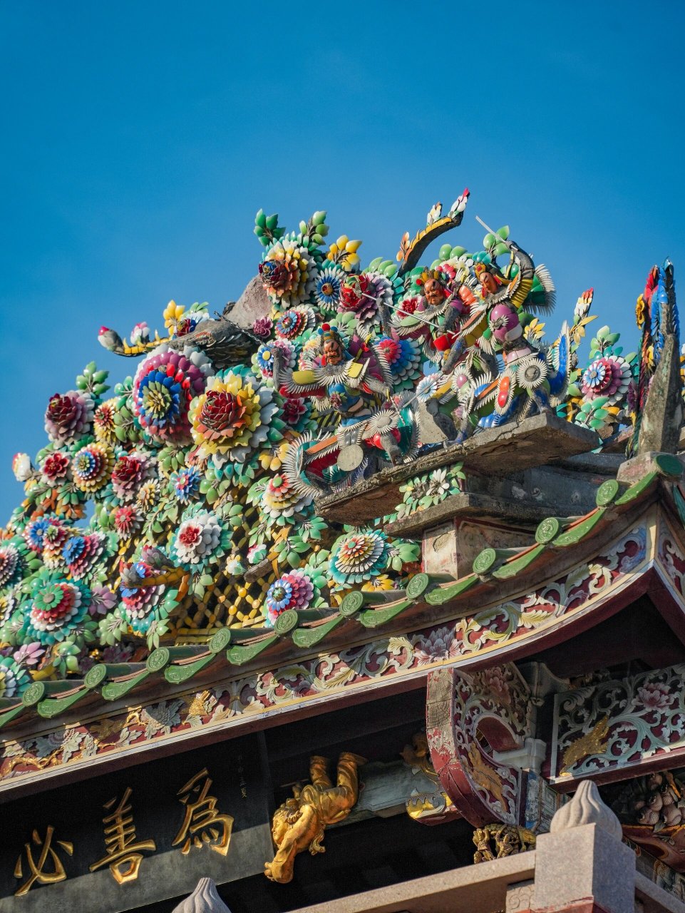 潮汕屋顶全国最热闹的屋顶  我对潮汕的庙宇屋顶装饰一直很感兴趣