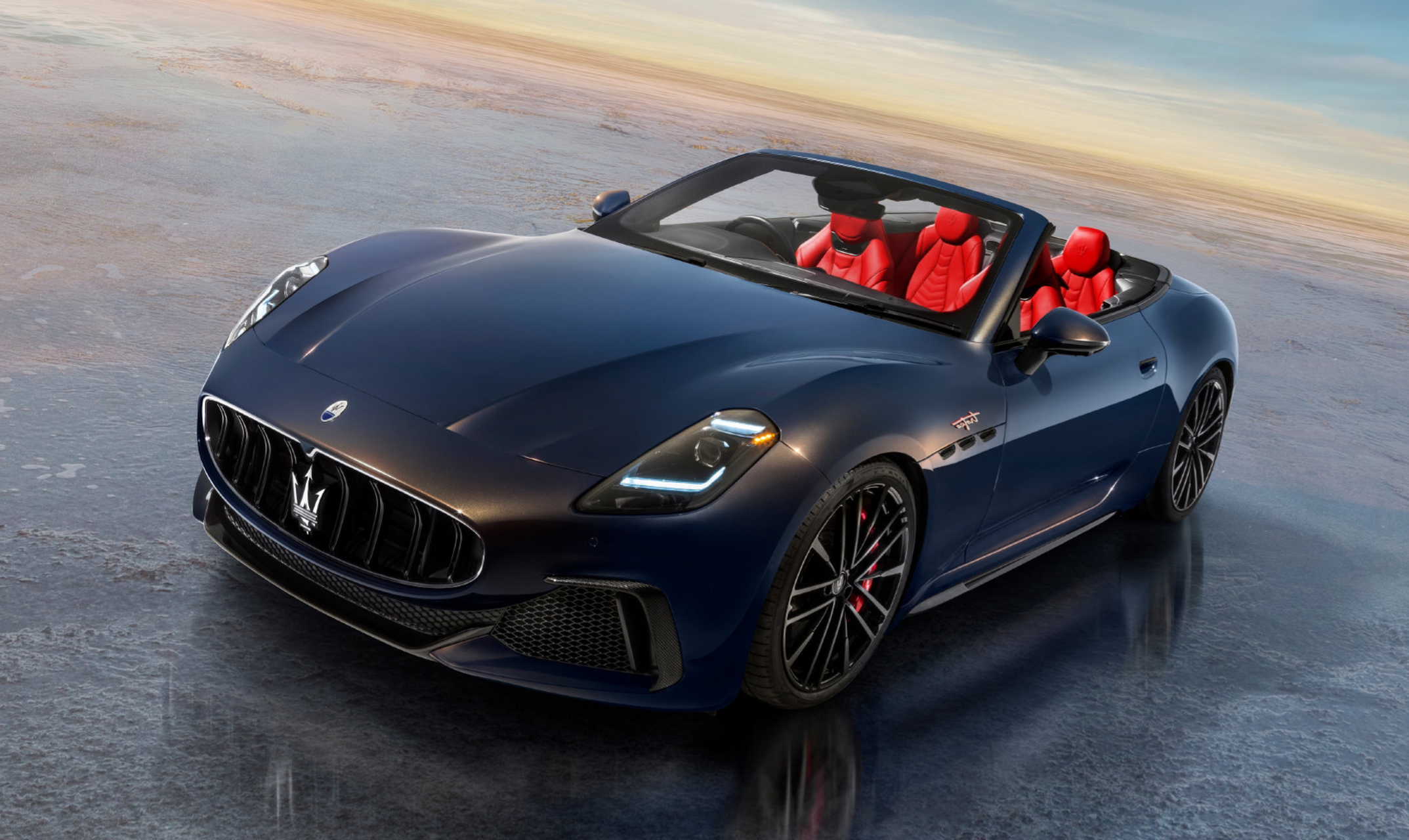 玛莎拉蒂grancabrio敞篷跑车trofeo版