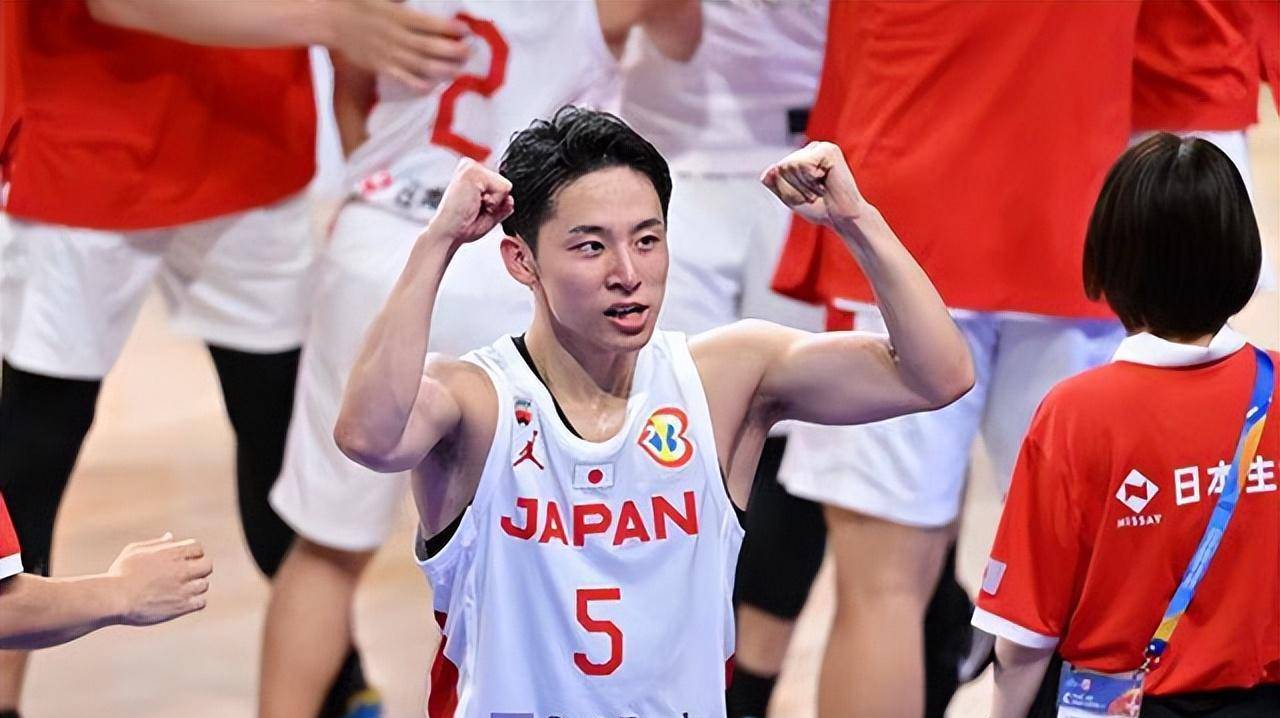 带领日本首胜中国男篮,身高1米72的河村勇辉,到底什么来头?