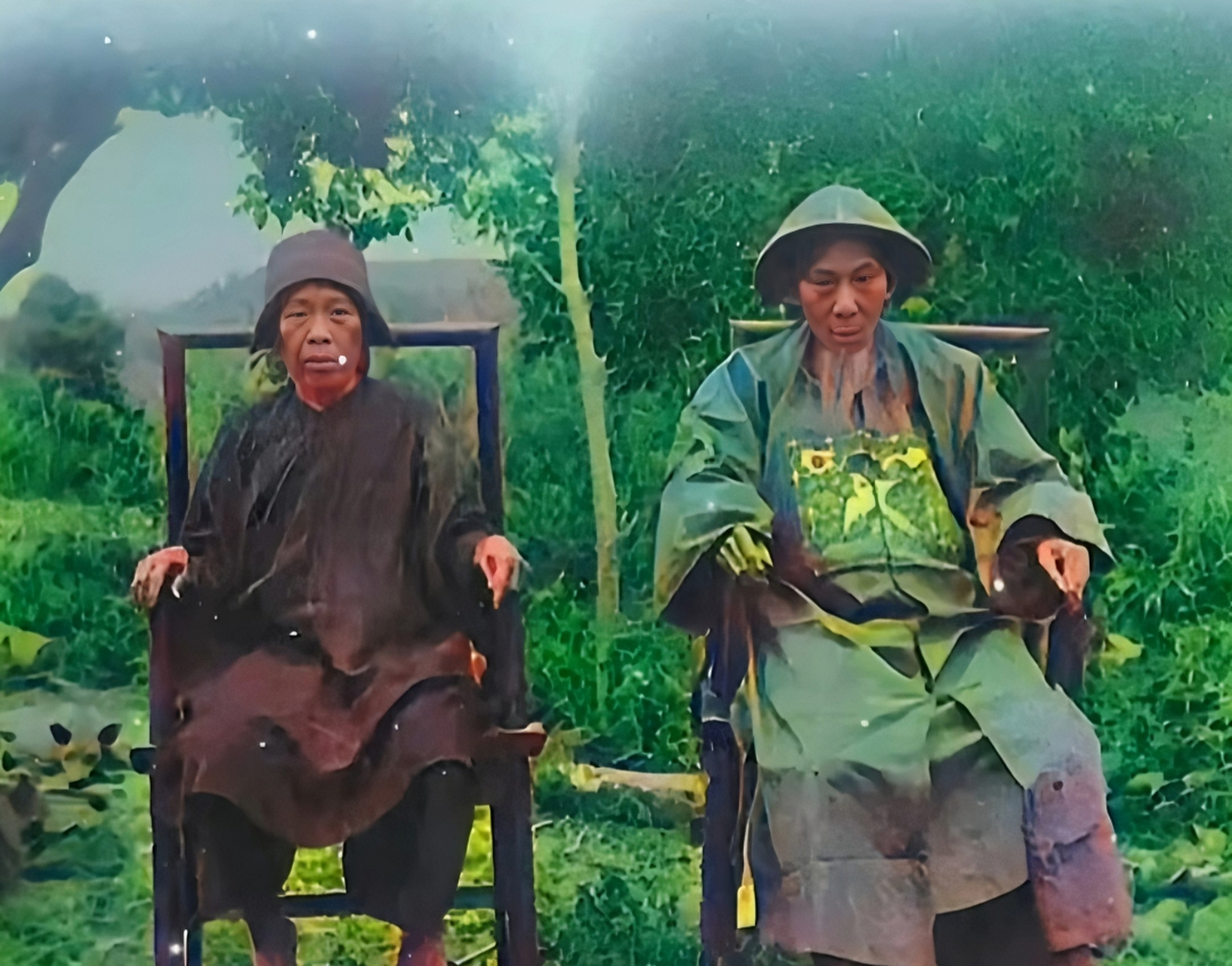 这是清末一县太爷和夫人的留影!
