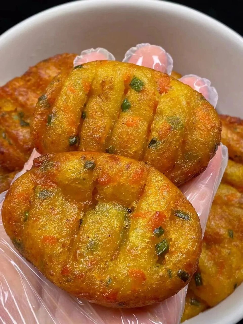 美味的酥炸土豆饼这样做真的香迷糊了!