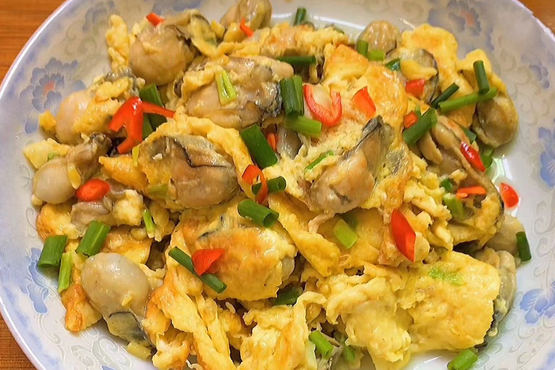 初春的诱惑,从一盘牡蛎炒鸡蛋开始!它能补阳气,养肝脾.