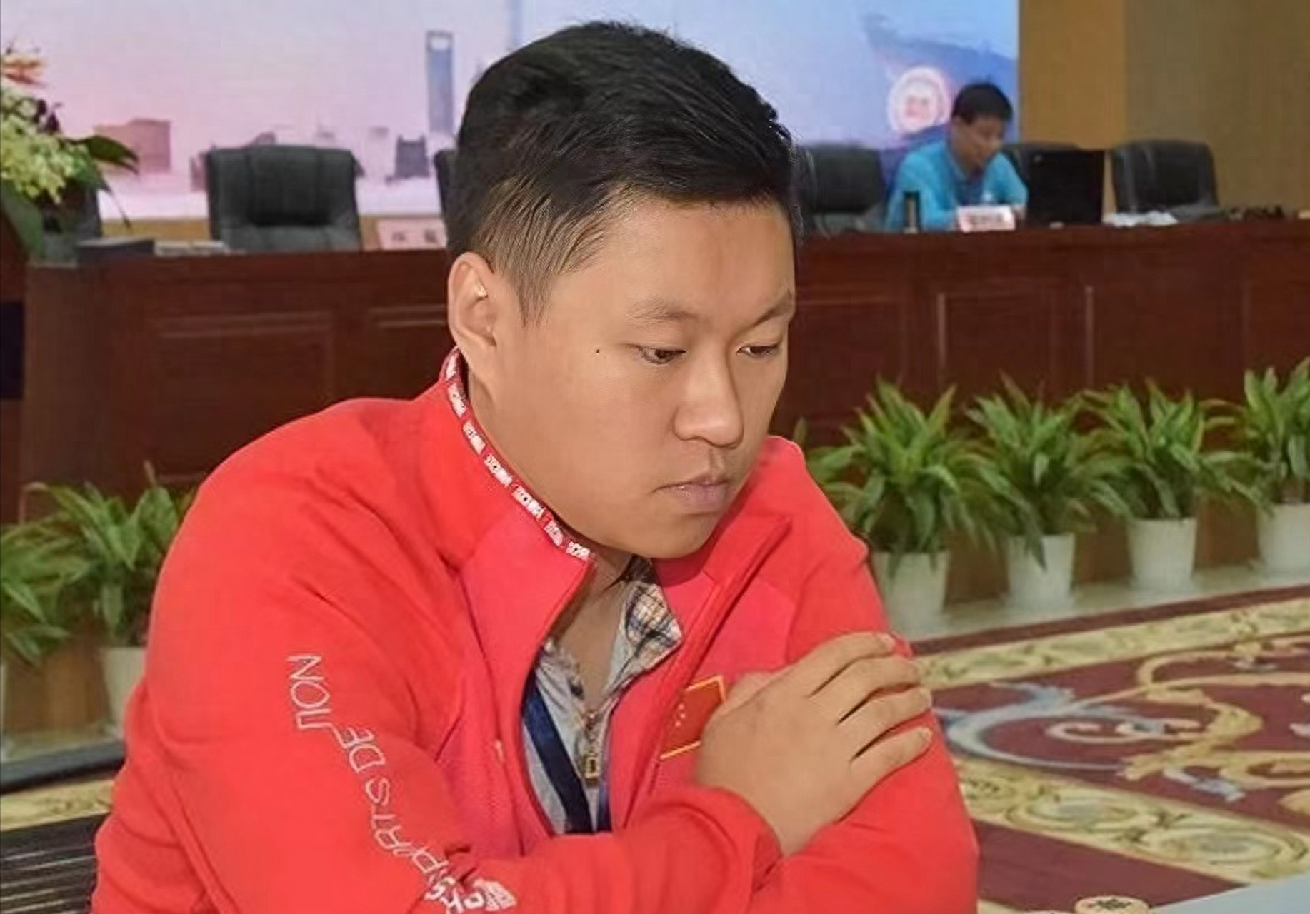 孟辰在江苏湛江吴川市象棋公开赛虽首战败北,却稳扎稳打勇夺第10名!