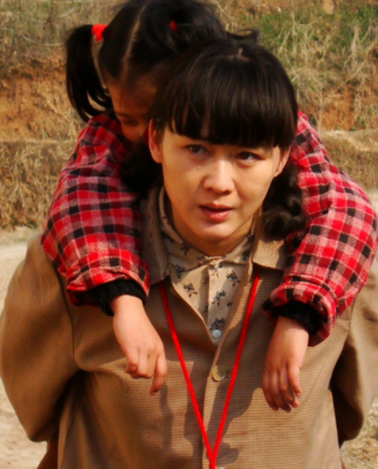 回顾李琳一婚名导王小列二婚世界冠军李大双如今被宠成公主