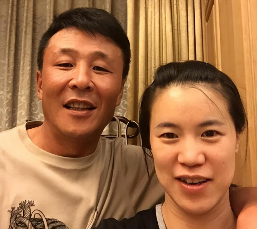 回顾王楠手握24个世界冠军婚后被查出癌症富豪丈夫举动感人