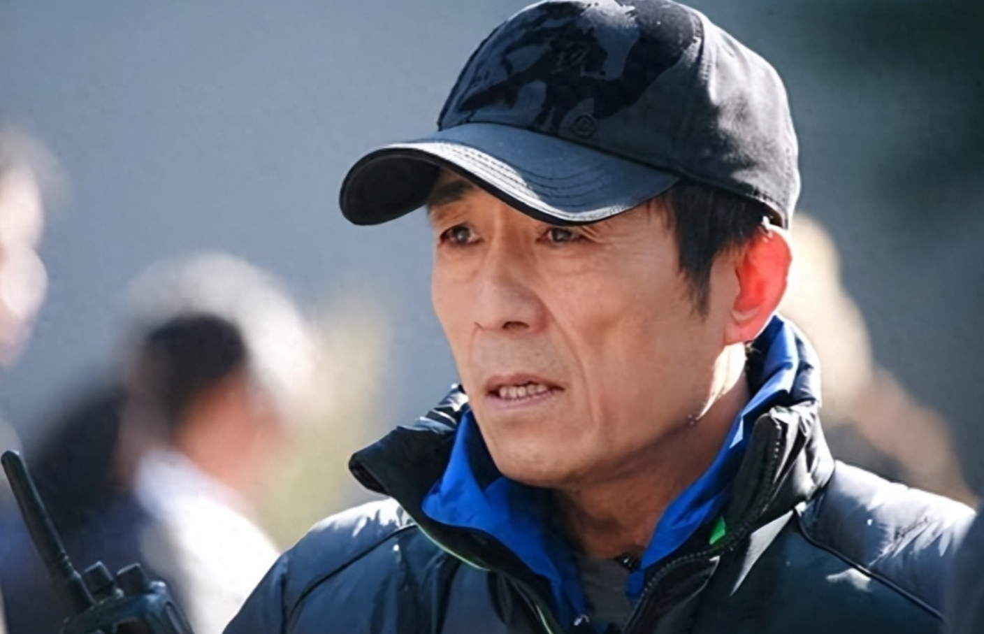 回顾名导张艺谋原本打算与巩俐结婚后来却被一个男人搅散了