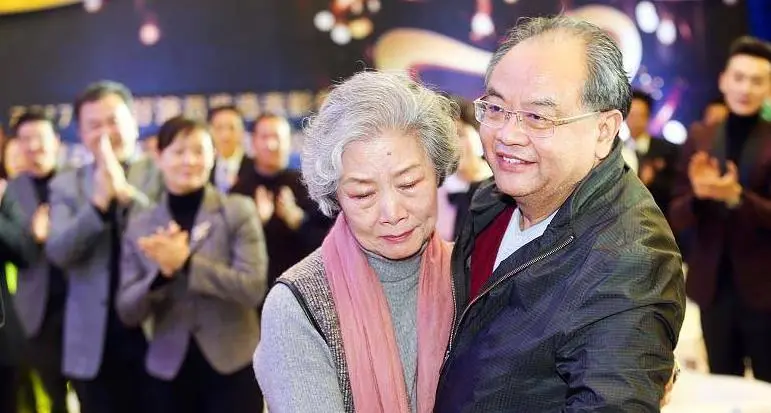 著名演员吕中丈夫逝世多年了女儿成国家栋梁儿媳让我暖心