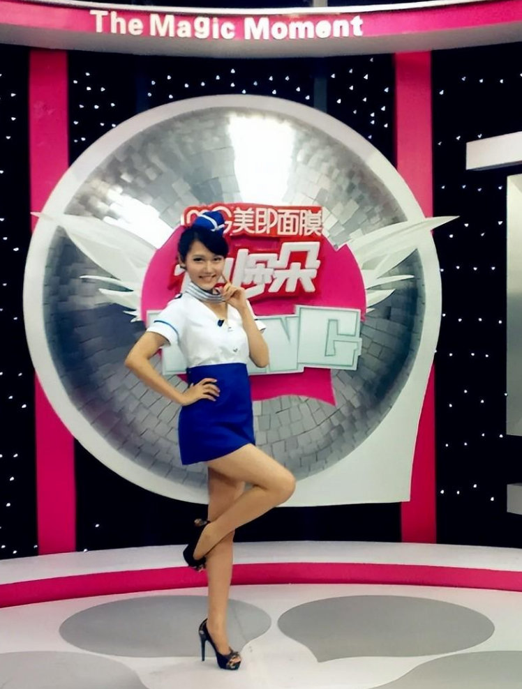 回顾龙洋从湖南走出来的央视主持人今仍单身风光背后有辛酸