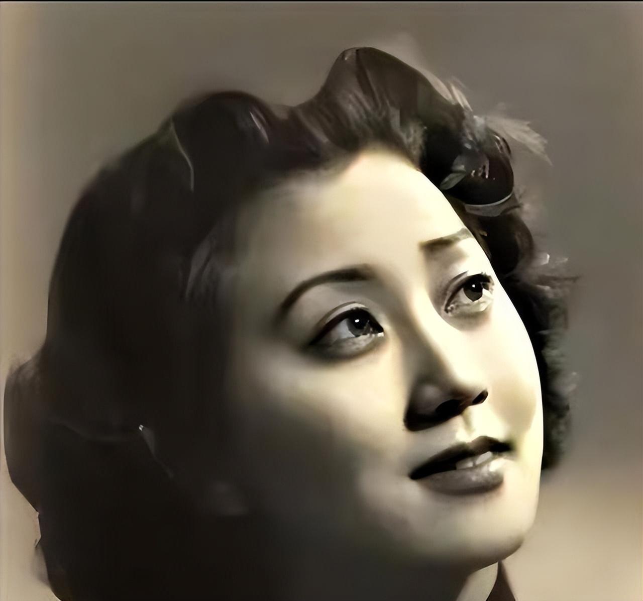 民国女神蒋英颜值有多高巧笑倩兮美目盼兮一颦一笑尽显优雅