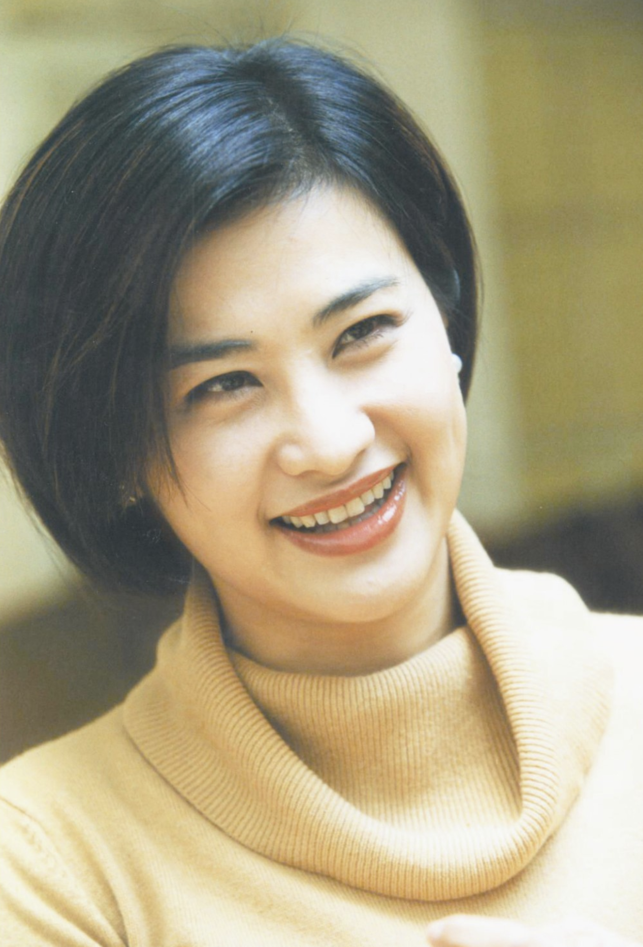 回顾主持人吴小莉与一贫如洗的哥哥相认为何她伸手相助却遭拒绝