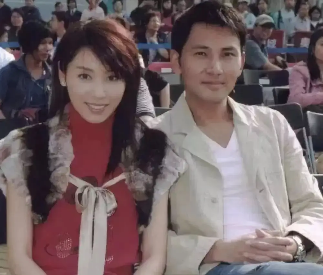 回顾郭可盈丈夫是林文龙退隐娱乐圈11年如今过得怎么样