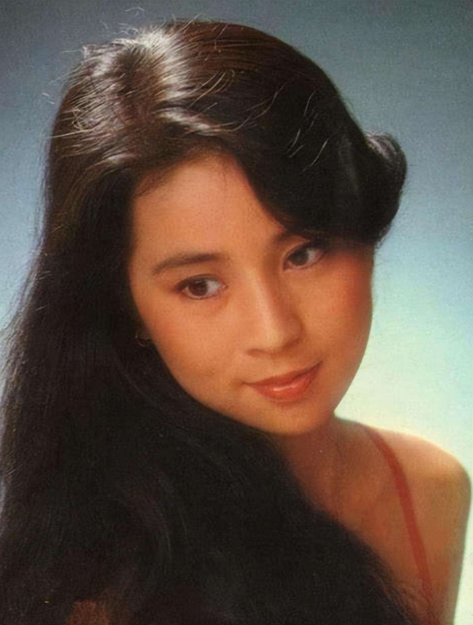 回顾邱佩宁一生只拍一部戏让人痴迷几十年65岁依旧保持少女感