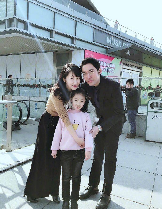 回顾李念我这辈子正确的决定嫁大14岁老公38岁高龄拼三胎