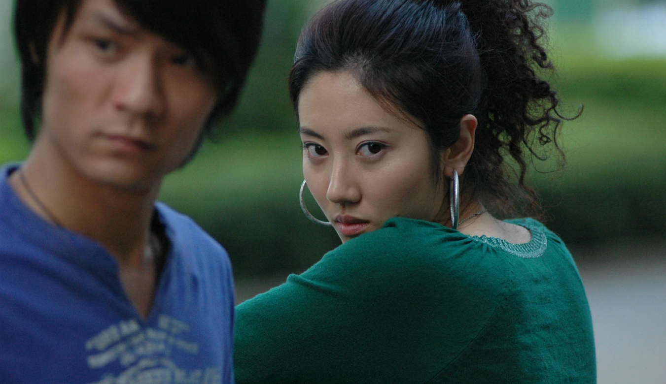 回顾宋丹丹儿媳王博谷嫁小7岁巴图连生两子和婆婆相处成姐妹