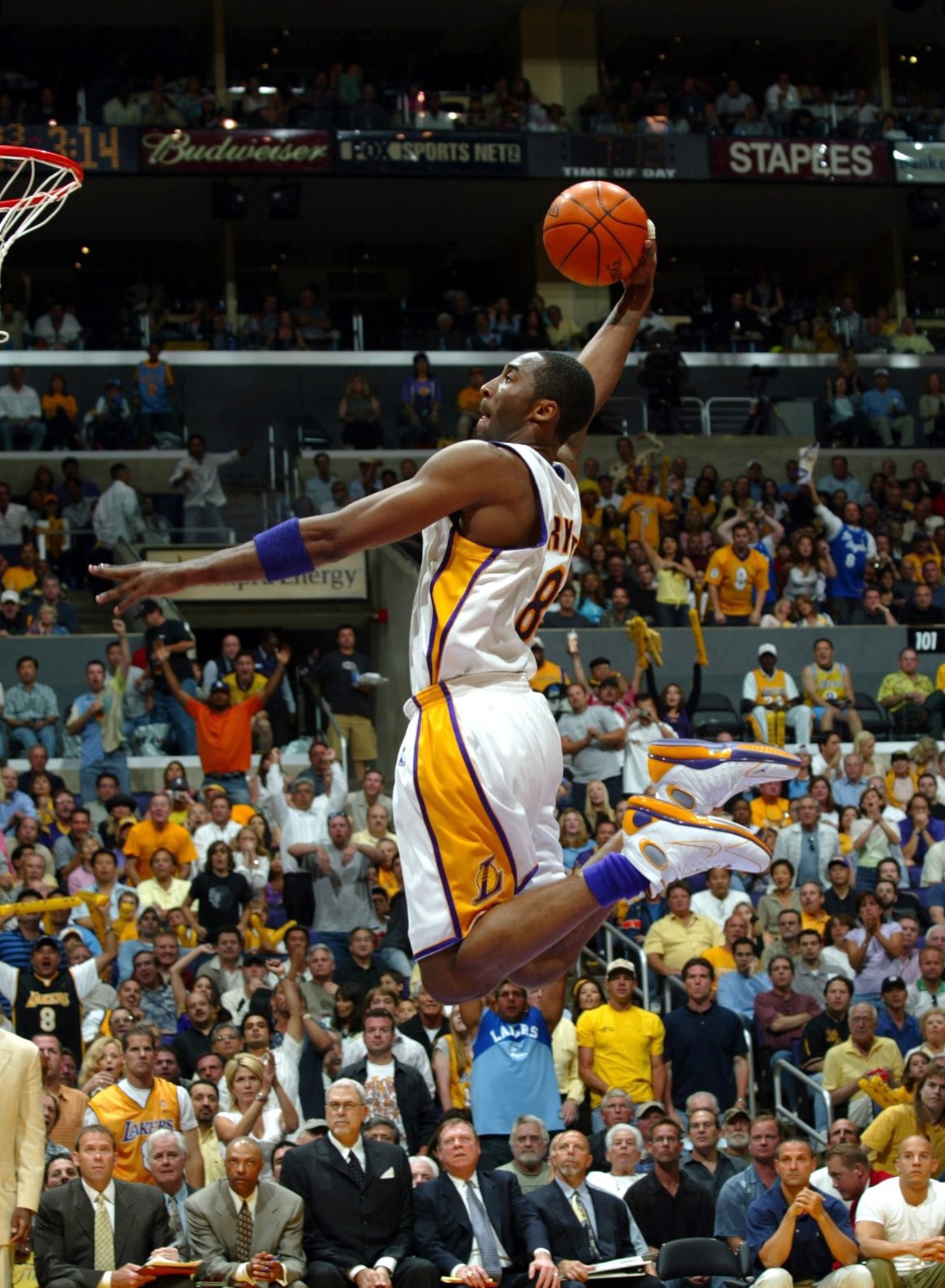 随后的  air huarache 2k5 同样收获了不俗评价,成为时至今日复刻呼声