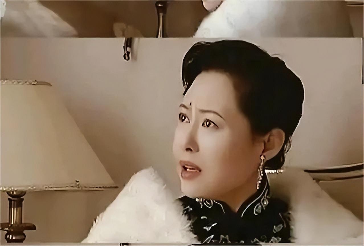 回顾斯琴高娃用精湛演技从大女主演成老戏骨历经三段苦楚婚姻