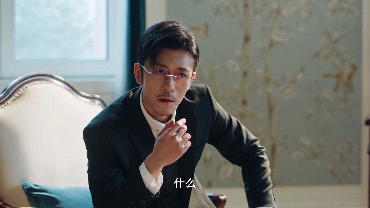 亲妈是制作人,干妈是导演,20年没能捧红他,却在结婚改名后大火