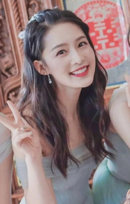 回顾李沁人生之路首播演绎人生抉择和黄土高原唯美爱情