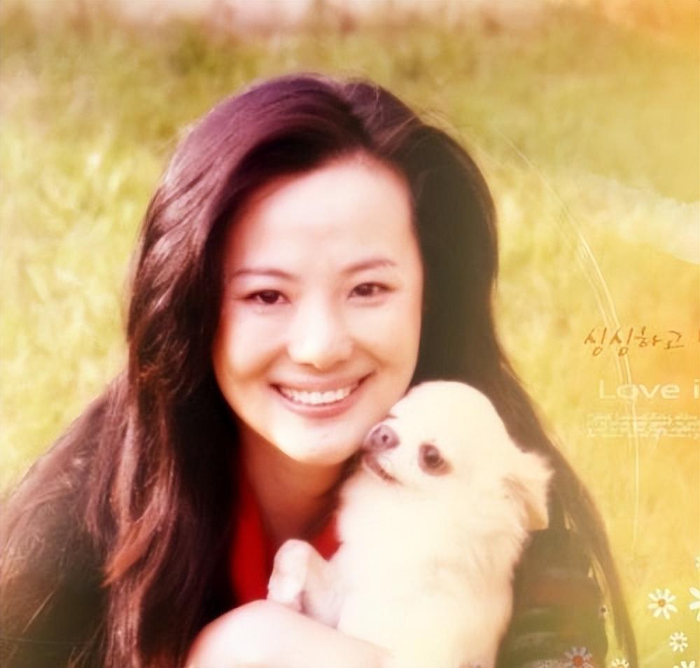 回顾演员咏梅我这辈子正确的决定就是在36岁高龄嫁给歌手栾树