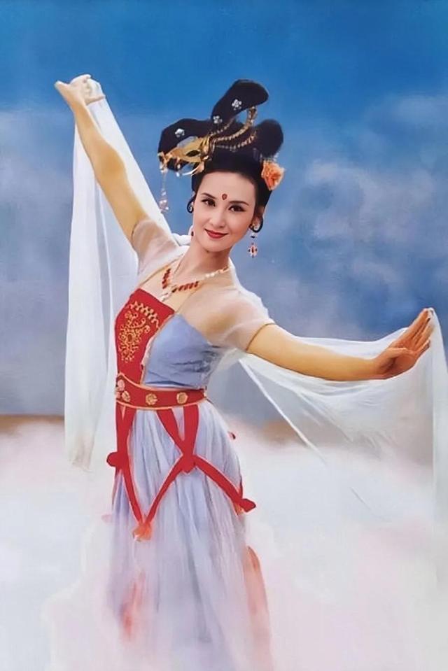 回顾邱佩宁一生只拍一部戏让人痴迷几十年65岁依旧保持少女感