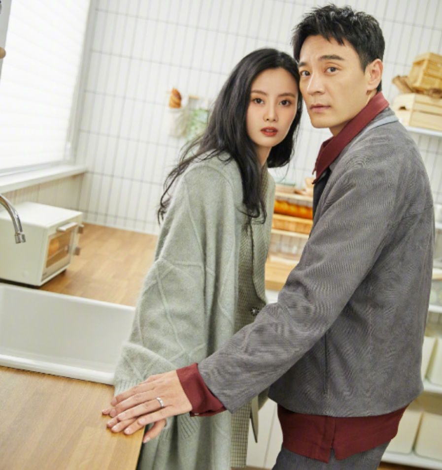 回顾演员李光洁踏着郝蕾上位负过殷桃后来竟为小10岁的她收心