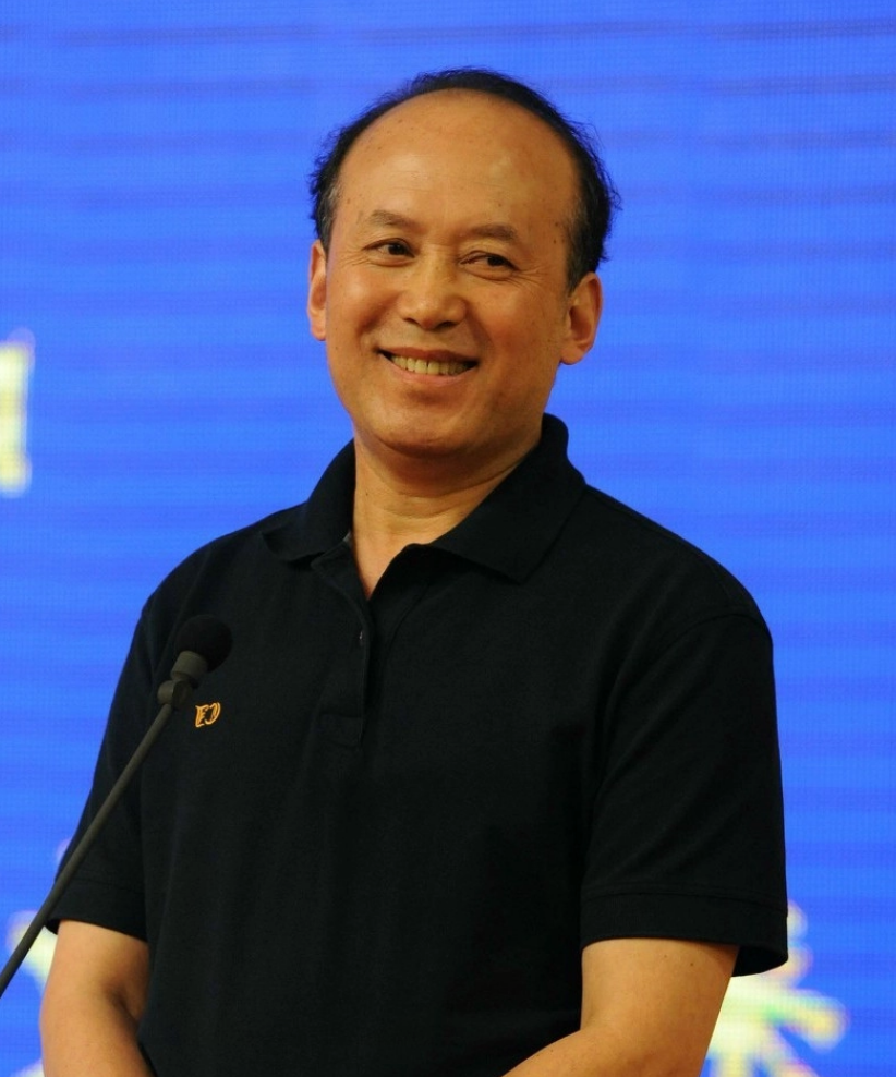 回顾李琦大儿子未婚让他忧心小儿子成他心病养女是他骄傲